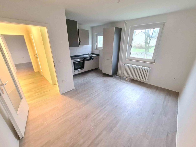 Wohnung zur Miete 498 € 2 Zimmer 37,4 m²<br/>Wohnfläche 01.02.2025<br/>Verfügbarkeit Zoppoter Str. 27A Hassels Düsseldorf 40599