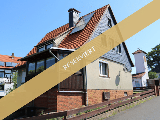 Einfamilienhaus zum Kauf provisionsfrei 150.000 € 6 Zimmer 124 m² 600 m² Grundstück frei ab sofort Hofgarten 1 Lembach Homberg 34576