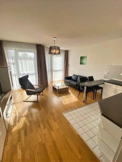 Wohnung zum Kauf 365.000 € 2 Zimmer 41 m²<br/>Wohnfläche 2.<br/>Geschoss ab sofort<br/>Verfügbarkeit Unterföhring 85774