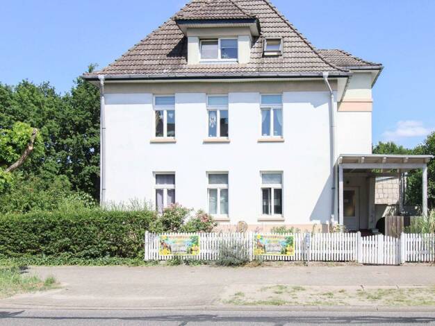 Mehrfamilienhaus zum Kauf 235.000 € 10 Zimmer 217 m² 580 m² Grundstück Neustadt-Glewe 19306