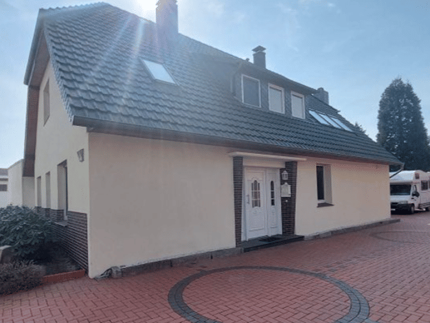 Einfamilienhaus zum Kauf 295.000 € 7 Zimmer 225 m² 2.031 m² Grundstück frei ab 01.07.2027 Uchte Uchte 31600