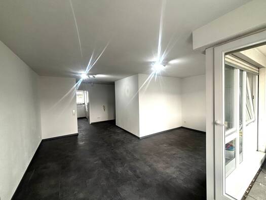 Wohnung zur Miete 750 € 1 Zimmer 44 m² Geschoss 3/4 frei ab sofort Stadtmitte Esslingen am Neckar 73728