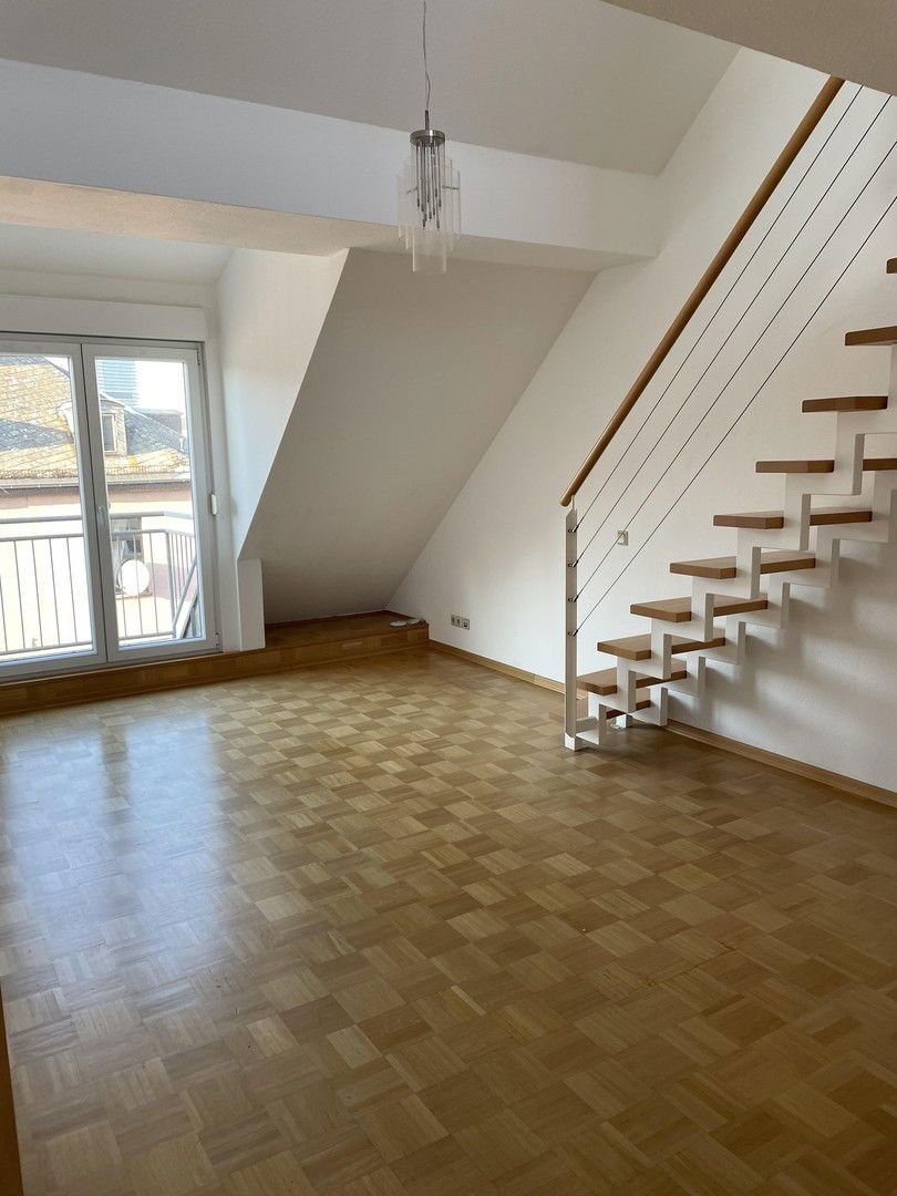 Maisonette zum Kauf provisionsfrei 465.000 € 3 Zimmer 76 m²<br/>Wohnfläche 5.<br/>Geschoss Gutleutviertel Frankfurt am Main 60329