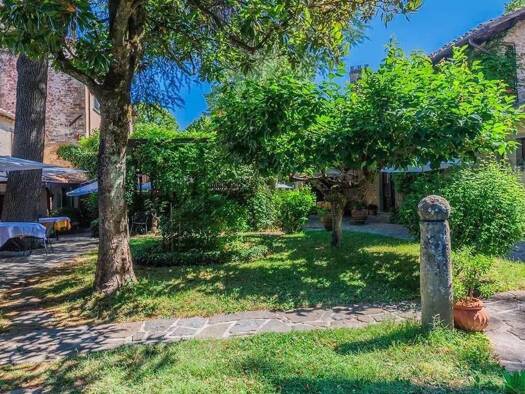 Haus zum Kauf 7.800.000 € 1.000 m² 400 m² Grundstück Ponte a poppi 52014