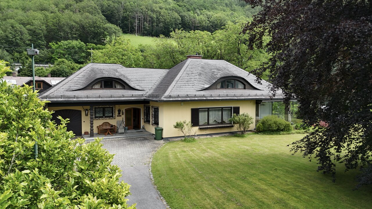 Villa zum Kauf 745.000 € 5 Zimmer 250 m²<br/>Wohnfläche 8.553 m²<br/>Grundstück Payerbach 2650