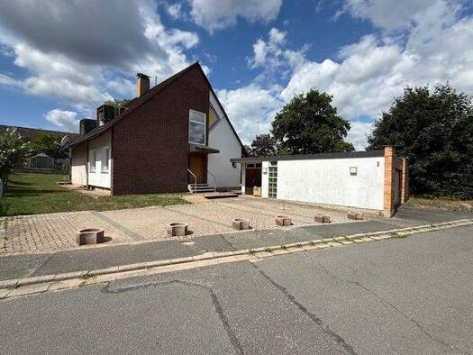 Bürogebäude zur Miete 2.200 € 8 Zimmer 170 m² Bürofläche Rückersdorf 90607