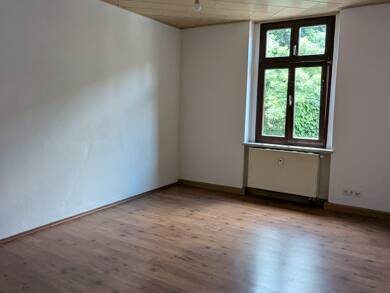 Wohnung zur Miete 315 € 2 Zimmer 63 m² 2. Geschoss Greiz Greiz 07973
