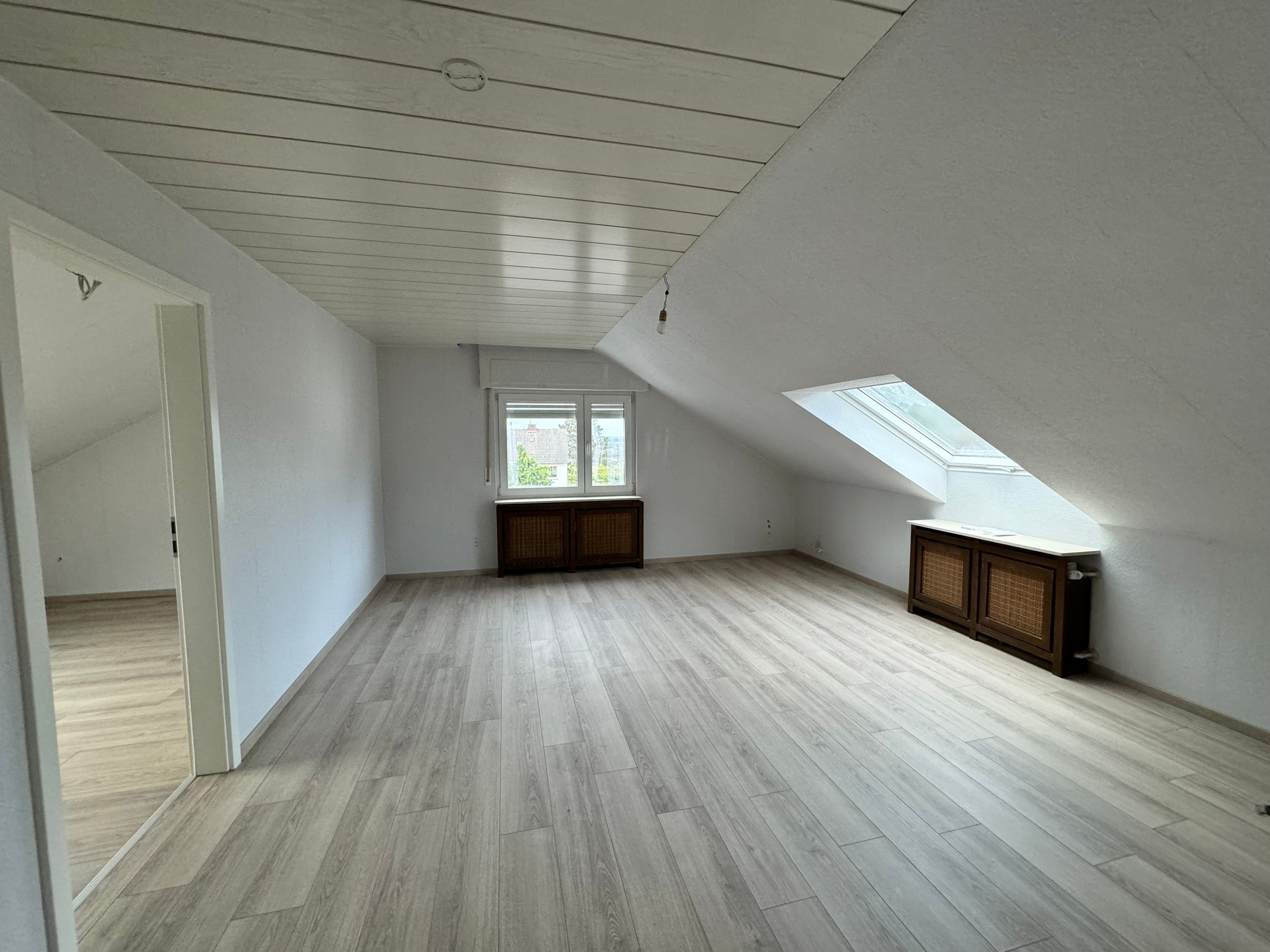 Wohnung zur Miete 1.500 € 5 Zimmer 138 m²<br/>Wohnfläche 2.<br/>Geschoss Hochheim Hochheim 65239