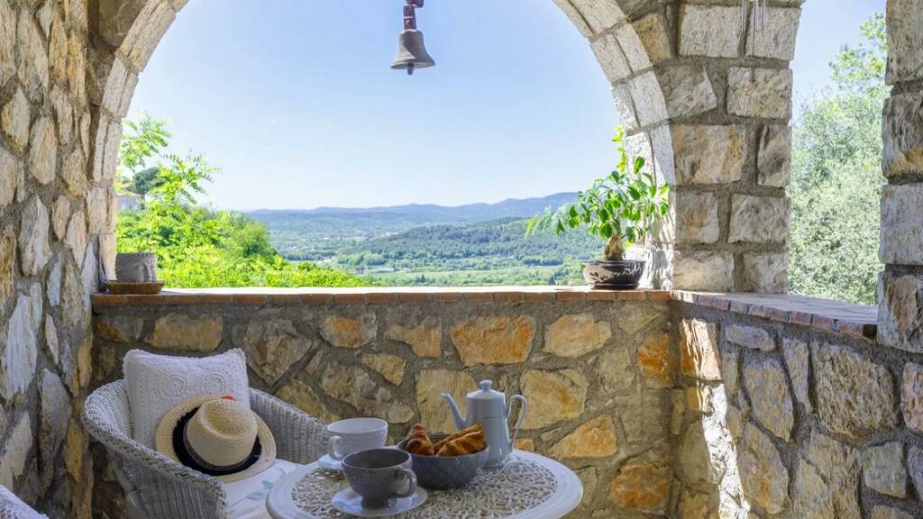 Einfamilienhaus zum Kauf 879.000 € 220 m² 1.040 m² Grundstück MONTAUROUX 83440