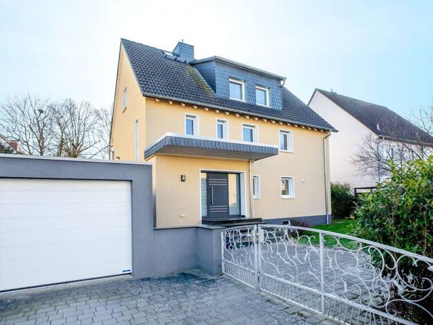 Einfamilienhaus zur Miete 3.400 € 9 Zimmer 205 m² 650 m² Grundstück Dreieichenhain Dreieich / Dreieichenhain 63303