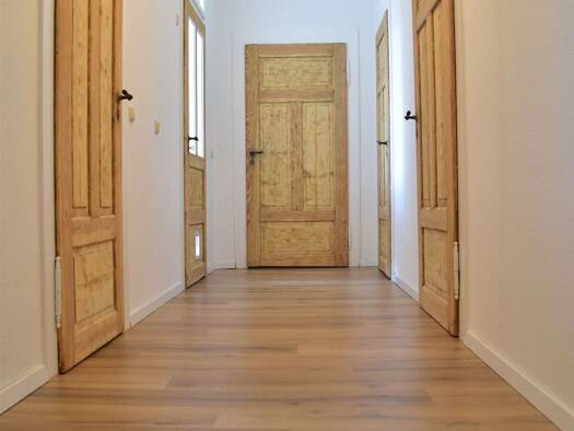 Wohnung zur Miete 520 € 4 Zimmer 95 m² 2. Geschoss Innenstadt Zwickau 08056