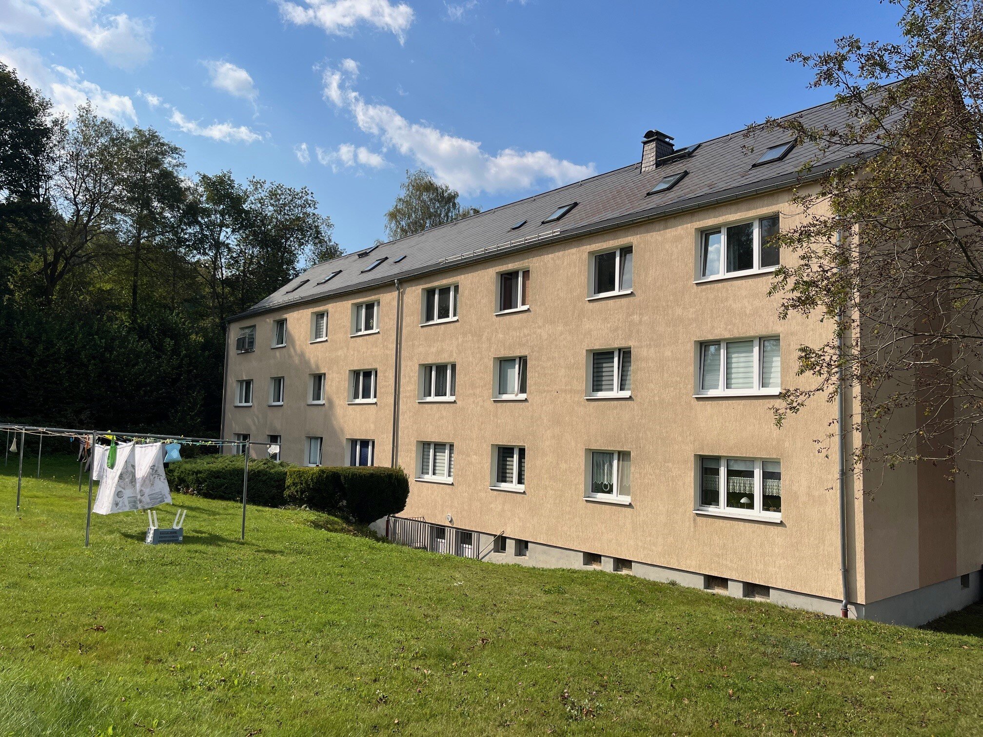 Wohnung zum Kauf 40.000 € 3 Zimmer 63,8 m²<br/>Wohnfläche ab sofort<br/>Verfügbarkeit Markersbach Raschau-Markersbach 08352