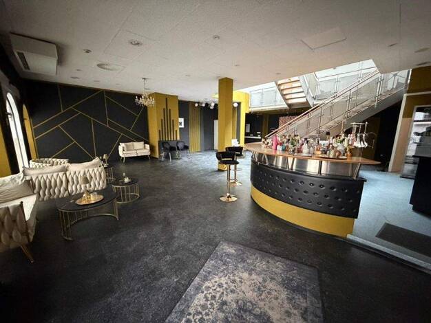 Verkaufsfläche zur Miete 1.100 € 155,7 m² Verkaufsfläche Coburg 96450