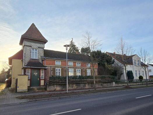 Einfamilienhaus zum Kauf 83.500 € 7 Zimmer 200 m² 1.319 m² Grundstück Wanzlebener Allee 7 Seehausen Wanzleben 39164