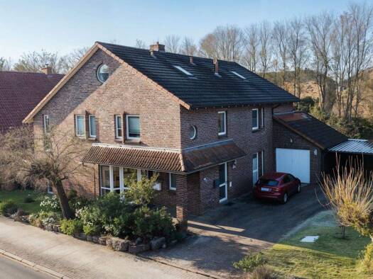 Mehrfamilienhaus zum Kauf 419.000 € 8 Zimmer 220 m² 614 m² Grundstück Heppens Wilhelmshaven 26384