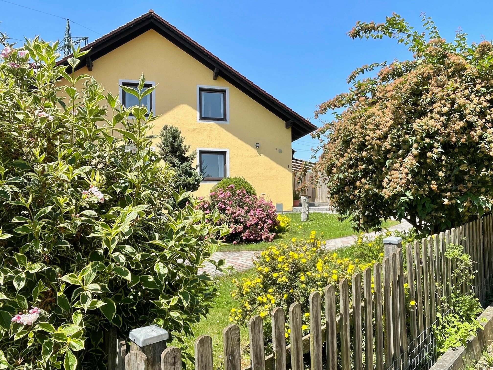 Haus zum Kauf 589.000 € 8 Zimmer 270 m²<br/>Wohnfläche 830 m²<br/>Grundstück ab sofort<br/>Verfügbarkeit Untersanding Thalmassing 93107