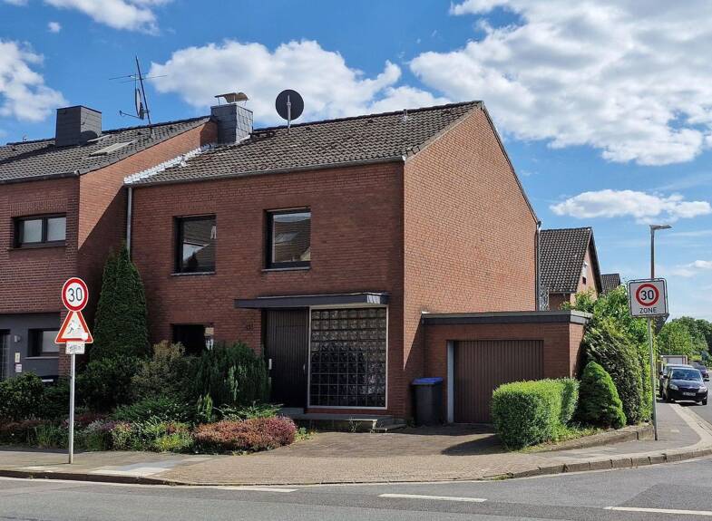 Doppelhaushälfte zum Kauf provisionsfrei 335.000 € 5 Zimmer 125 m² 309 m² Grundstück Moers - Mitte Moers 47441
