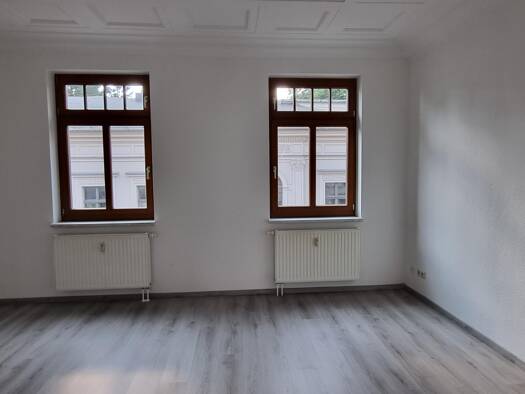 Wohnung zur Miete 435 € 3 Zimmer 75 m² 2. Geschoss Bahnhofstraße 4 Meerane Meerane 08393