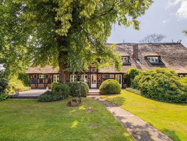 Bauernhaus zum Kauf provisionsfrei 1.995.000 € 23 Zimmer 683 m² 21.700 m² Grundstück Karze Bleckede 21354