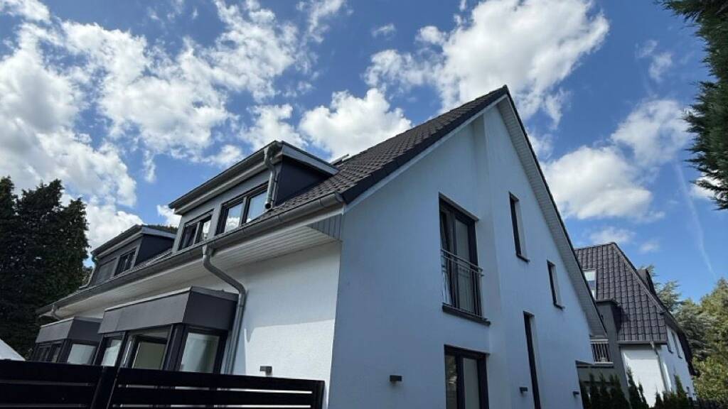 Doppelhaushälfte zum Kauf 699.000 € 4 Zimmer 110 m² 130 m² Grundstück frei ab sofort Schnelsen Hamburg 22457