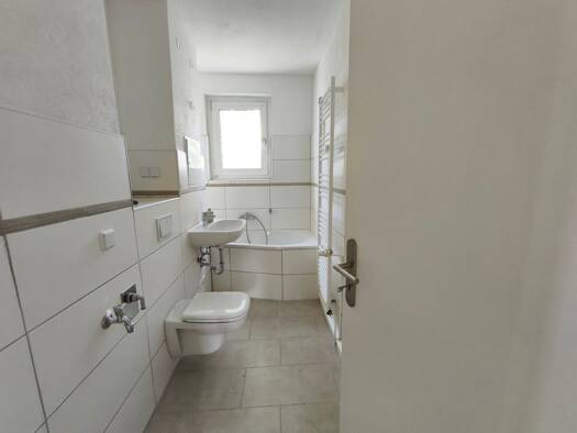 Wohnung zur Miete 335 € 3 Zimmer 58,2 m² 2. Geschoss Arthur-Scheibner-Straße 15 Merseburg Merseburg 06217