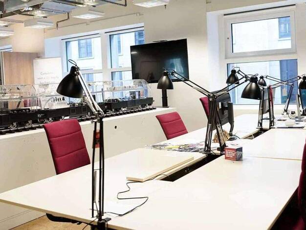 Bürofläche zur Miete provisionsfrei 42 m² Bürofläche teilbar ab 7 m² Platz der Einheit 2 Gallus Frankfurt am Main 60327