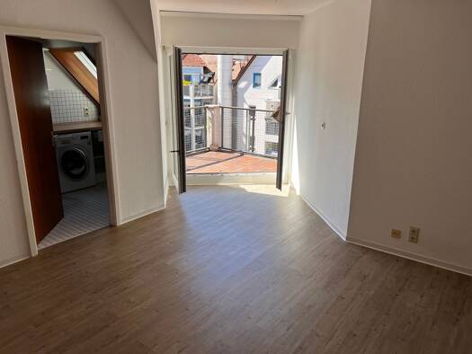 Wohnung zur Miete 1.000 € 2 Zimmer 62 m² Geschoss 2/3 frei ab sofort Maichingen Sindelfingen 71069