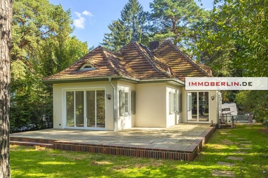 Einfamilienhaus zum Kauf 1.150.000 € 6 Zimmer 148 m²<br/>Wohnfläche 1.300 m²<br/>Grundstück ab sofort<br/>Verfügbarkeit Wilhelmshorst Michendorf 14552