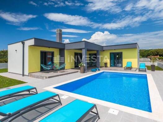 Haus zum Kauf 550.000 € 3 Zimmer 174 m² Siri centar, Pula Center