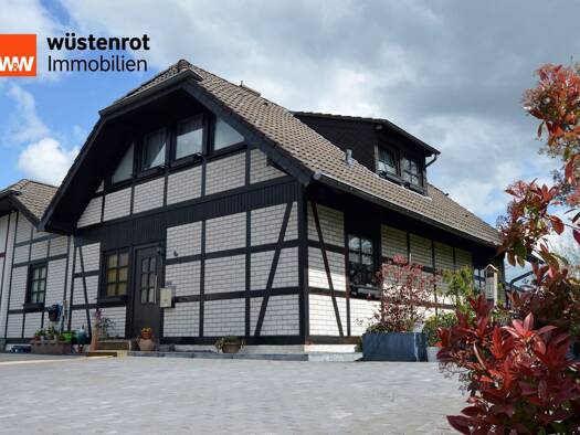 Doppelhaushälfte zum Kauf 475.000 € 7 Zimmer 200 m² 679 m² Grundstück frei ab 01.02.2027 Bitburg Bitburg 54634
