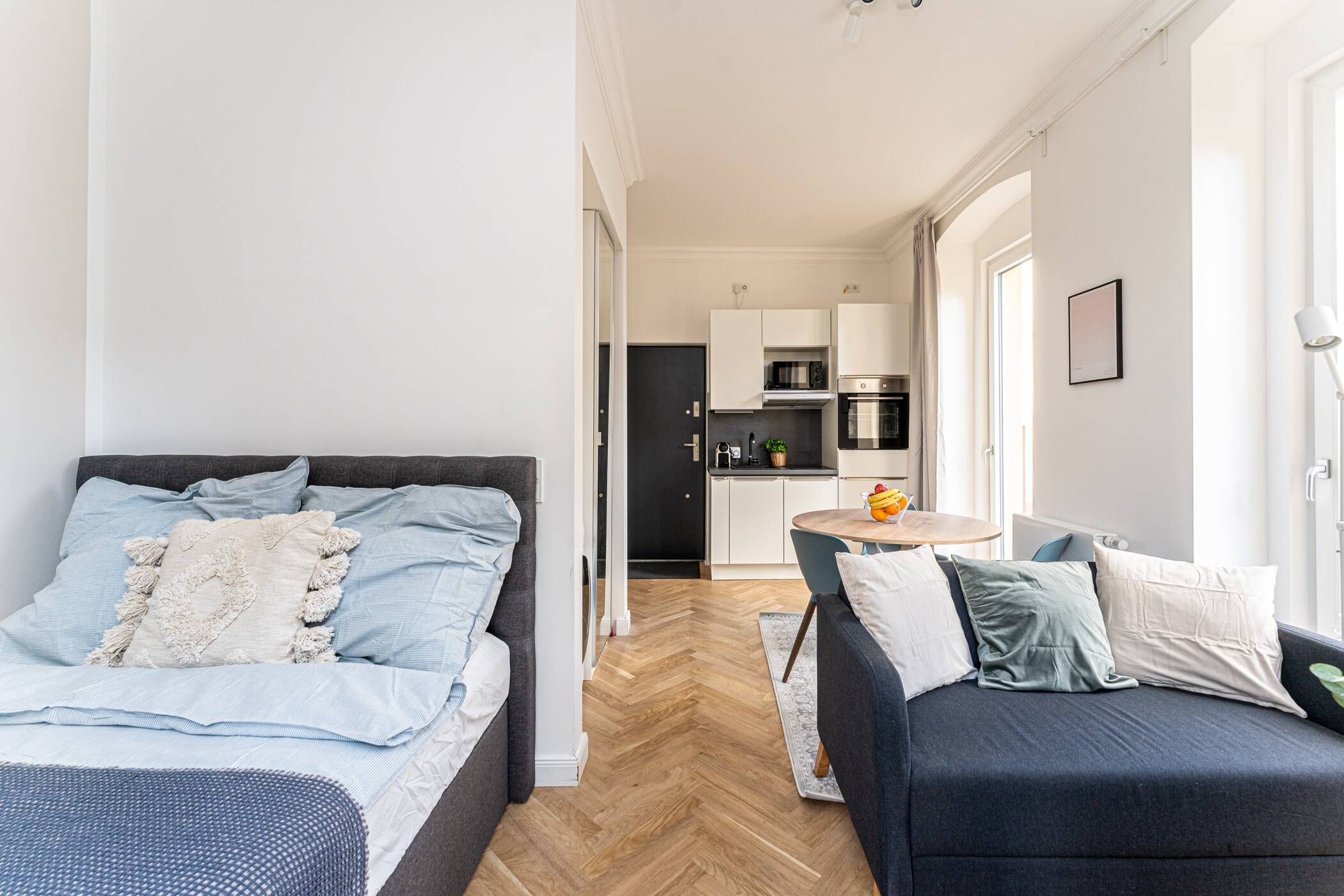 First occupancy: completely renovated studio apartment with garden in a new building in Berlin – Berlin – Vorschaubild 3