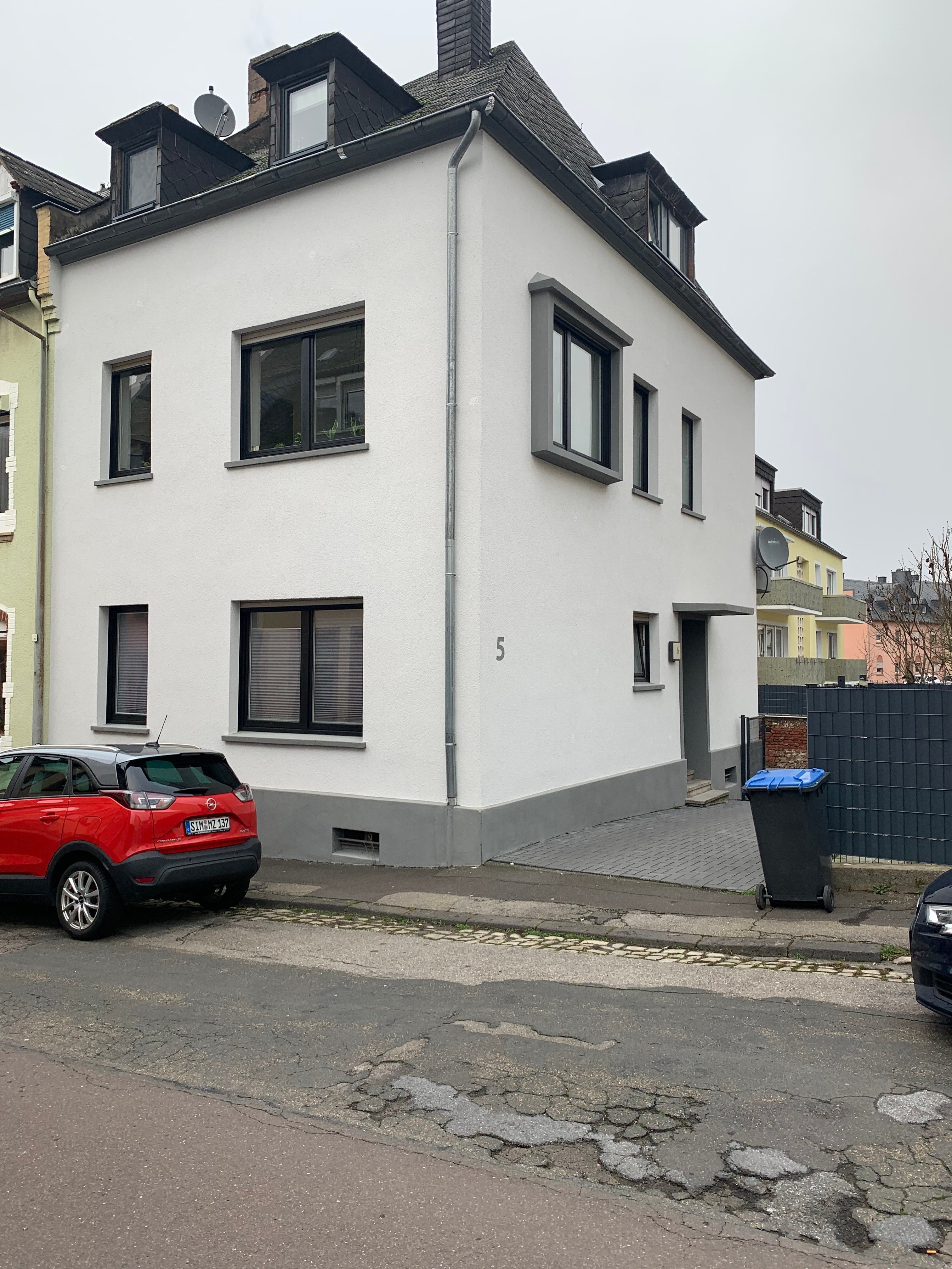 Mehrfamilienhaus zum Kauf provisionsfrei als Kapitalanlage geeignet 750.000 € 7 Zimmer 230 m²<br/>Wohnfläche 415 m²<br/>Grundstück Arnoldistraße 3 Alt-Kürenz 2 Trier 54295