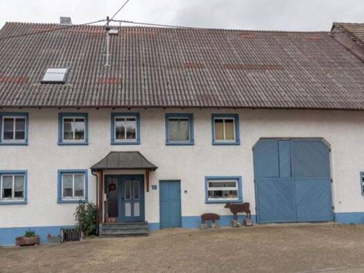 Bauernhaus zum Kauf 379.000 € 6 Zimmer 262 m² 835 m² Grundstück Fürstenberg Hüfingen 78183