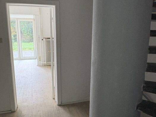 Haus zur Miete 1.280 € 3,5 Zimmer 80 m² Schnelsen Hamburg 22459