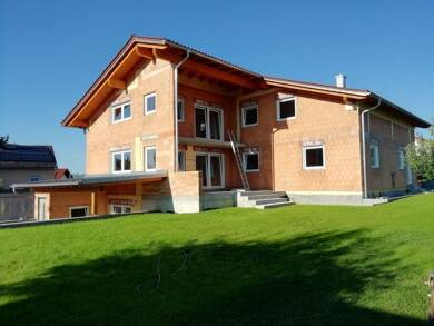 Mehrfamilienhaus zum Kauf 485.000 € 7 Zimmer 294,9 m² 1.966 m² Grundstück Schwanenkirchen Hengersberg 94491