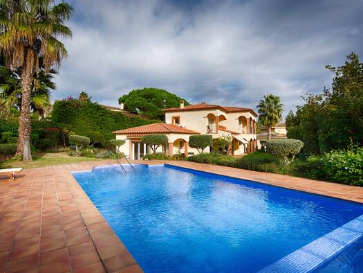 Einfamilienhaus zum Kauf 3.000.000 € 486 m² 1.416 m² Grundstück S'Agaro 17248