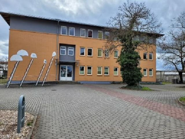 Bürofläche zur Miete provisionsfrei 1.149,19 € 5 Zimmer 164,2 m²<br/>Bürofläche Am Alten Bahnhof 9 Schloßvorstadt Wittenberg 06886