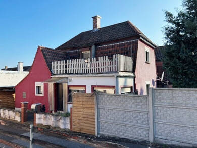 Einfamilienhaus zum Kauf 5 Zimmer 100 m² 237 m² Grundstück frei ab sofort Kitzingen Kitzingen 97318