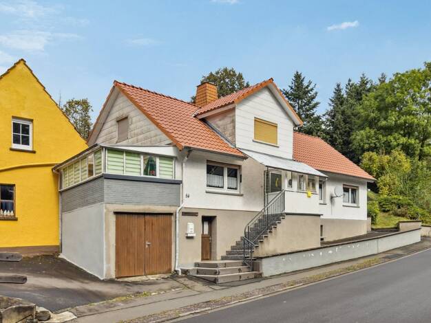 Einfamilienhaus zum Kauf 167.000 € 7 Zimmer 110,8 m² 4.153 m² Grundstück Ruppertenrod Mücke 35325