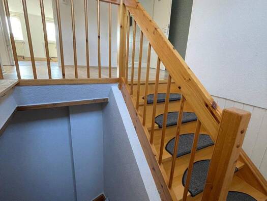 Wohnung zur Miete 330 € 4 Zimmer 71 m² Lößnitz 08294