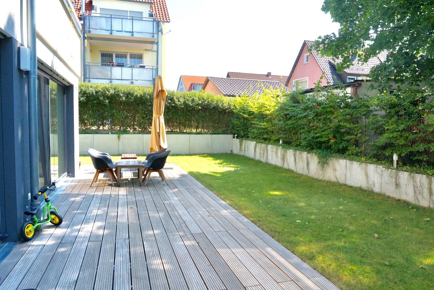 Terrassenwohnung zum Kauf 715.000 € 4,5 Zimmer 140 m²<br/>Wohnfläche EG<br/>Geschoss ab sofort<br/>Verfügbarkeit Herdweg Böblingen 71032