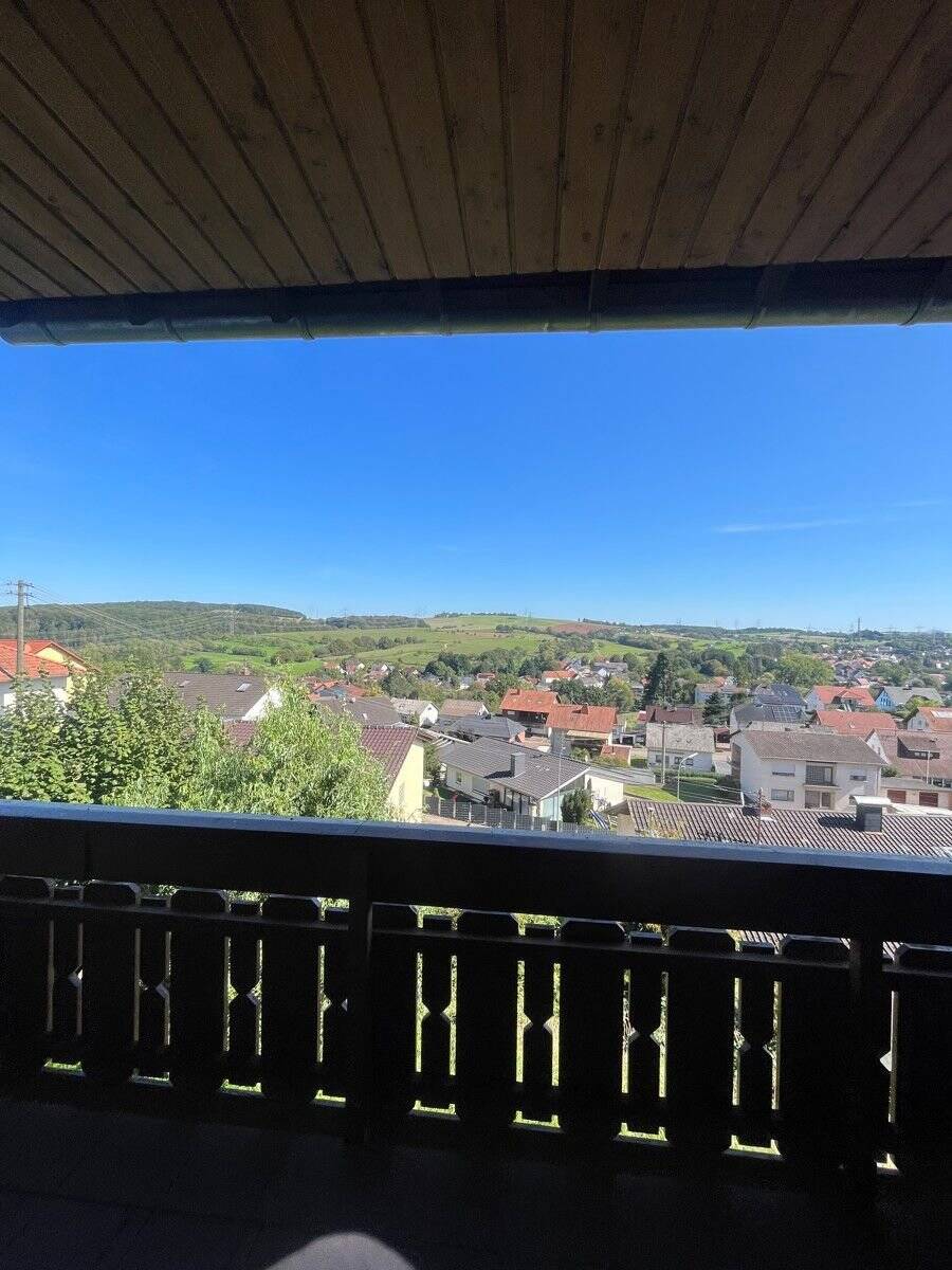 Mehrfamilienhaus zum Kauf 265.000 € 9 Zimmer 250 m²<br/>Wohnfläche 617 m²<br/>Grundstück Eppelborn Eppelborn-OT 66571