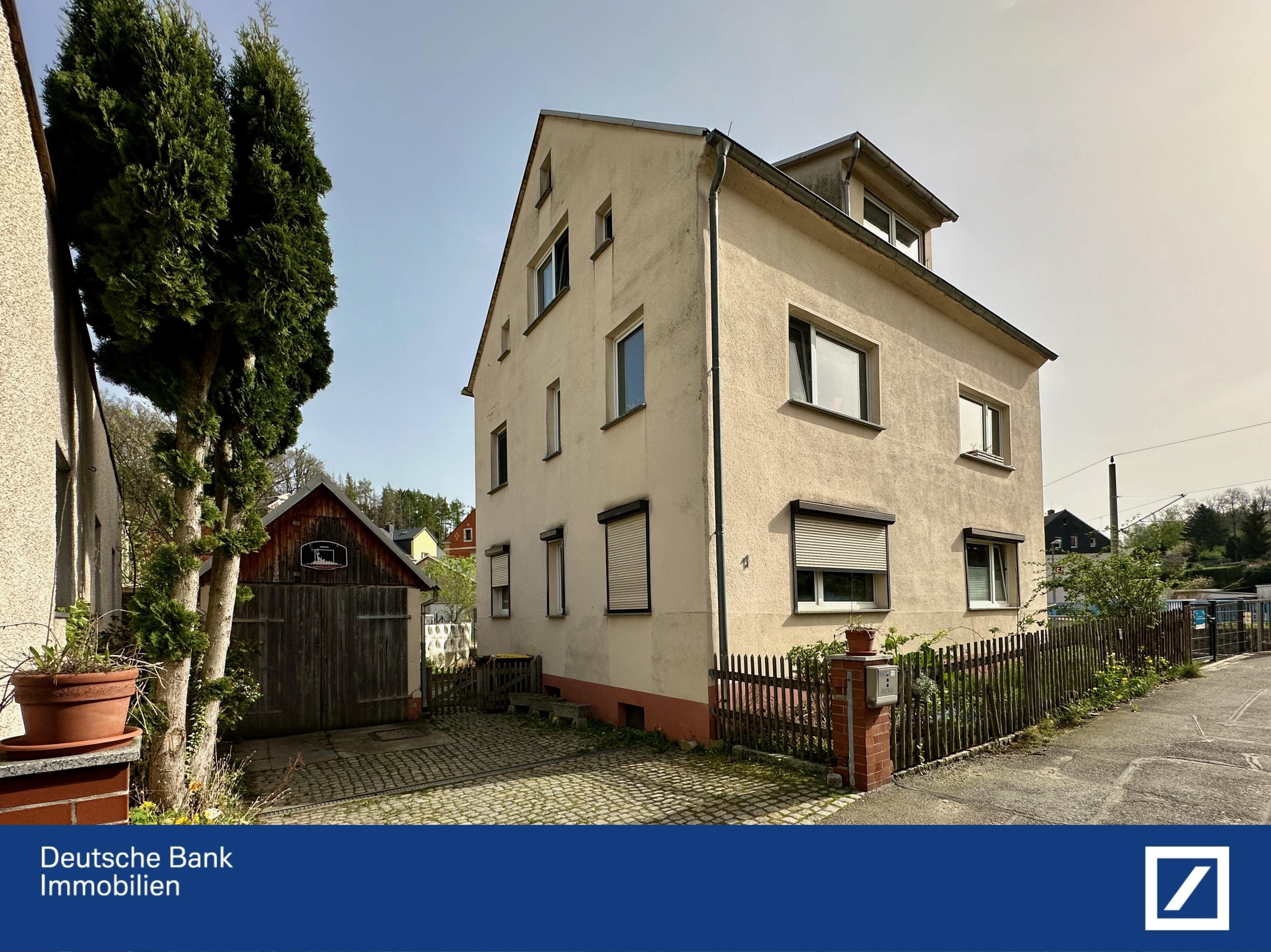 Mehrfamilienhaus zum Kauf 198.000 € 10 Zimmer 182 m²<br/>Wohnfläche 370 m²<br/>Grundstück Harthau 450 Chemnitz 09125