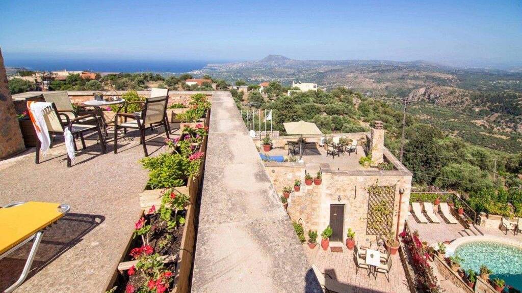 Einfamilienhaus zum Kauf 350.000 € 2 Zimmer 88 m² 870 m² Grundstück Samonas 73003