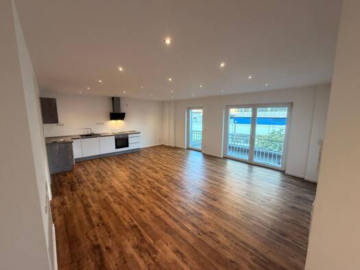 Wohnung zur Miete 895 € 2,5 Zimmer 74 m² Geschoss 2/4 frei ab sofort St Johann Mitte 66111