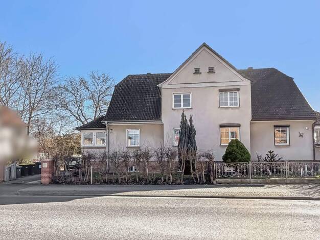 Doppelhaushälfte zum Kauf 389.000 € 5 Zimmer 110 m² 1.257 m² Grundstück Falkensee 14612