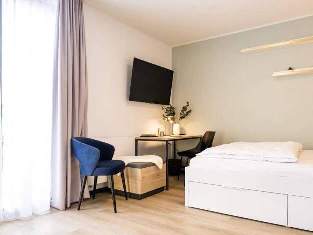 Wohnung zur Miete 1.849 € 1 Zimmer 27 m² frei ab sofort Pestalozzistraße 5 Pankow Pankow 13187