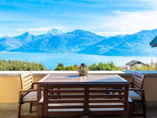 Villa zum Kauf 765.000 € 4 Zimmer 130 m² 250 m² Grundstück Seeblick Menaggio 22017