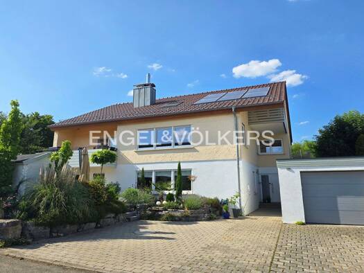 Einfamilienhaus zum Kauf 860.000 € 9 Zimmer 246 m² 747 m² Grundstück frei ab 01.09.2025 Wurmlingen Rottenburg am Neckar 72108