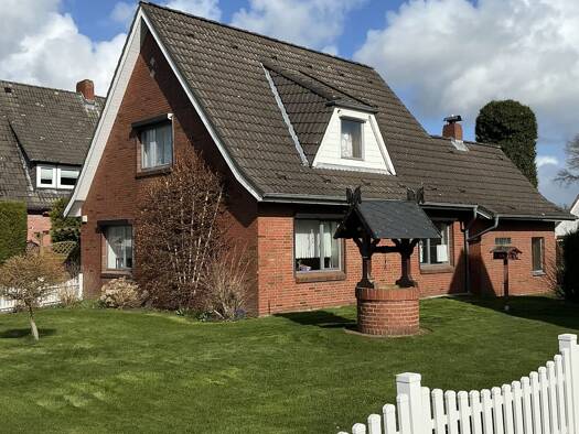 Einfamilienhaus zum Kauf 199.900 € 4,5 Zimmer 100 m² 677 m² Grundstück Lüdingworth Cuxhaven / Lüdingworth 27478